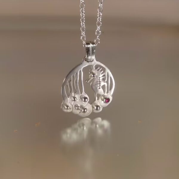 Hippocampe sous les algues by Cloquille