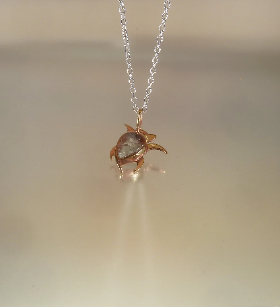 Pendentif tortue de Kemp by Cloquille