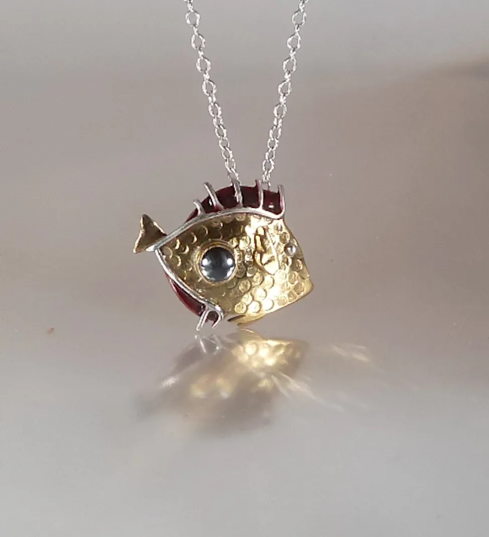 Pendentif Poisson chirurgien by Cloquille Pendentif poisson